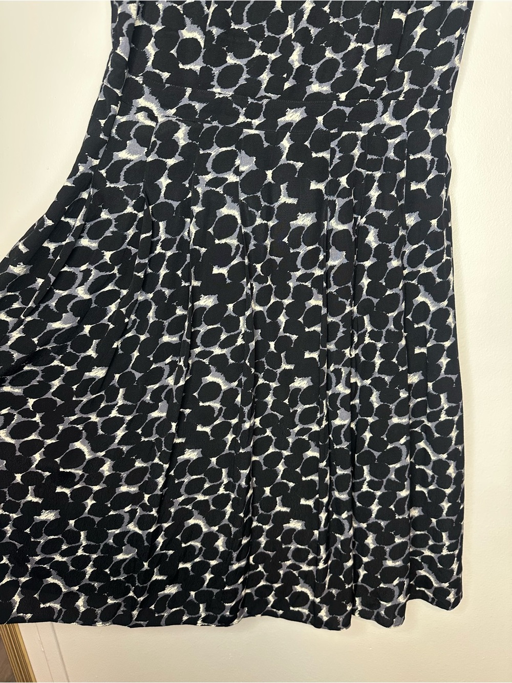 Talbots Women's A-Line Fit &Flare Dot Pebble Print Dress Black Gray 8 office vtg - Picture 5 of 7